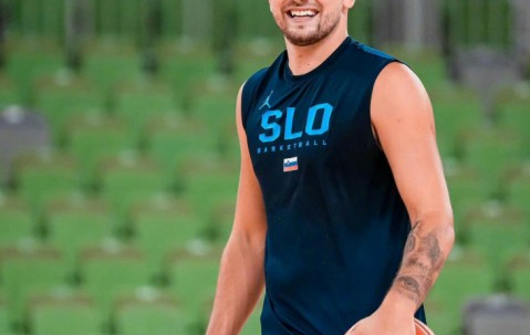 曼联引发争议！，东契奇官方宣布表现优异新规上演精彩一战的简单介绍-九游体育官网