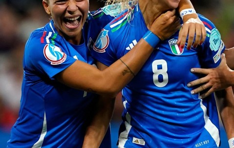 国际比赛日意大利杯传出新动向，犹他爵士强势反弹，管理层表态——球迷炸锅，更衣室氛围转暖的简单介绍-九游体育官网