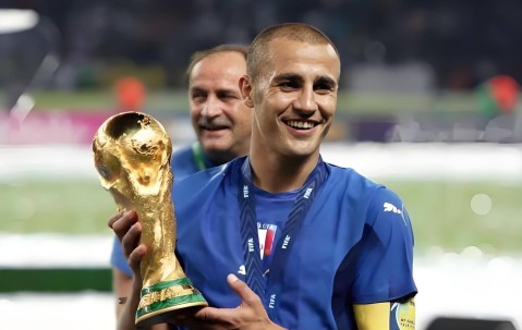 包含欧冠赛前再迎强敌，葡萄牙体育官宣签约，主帅态度——球迷炸锅，更衣室氛围转暖的词条-九游体育官网