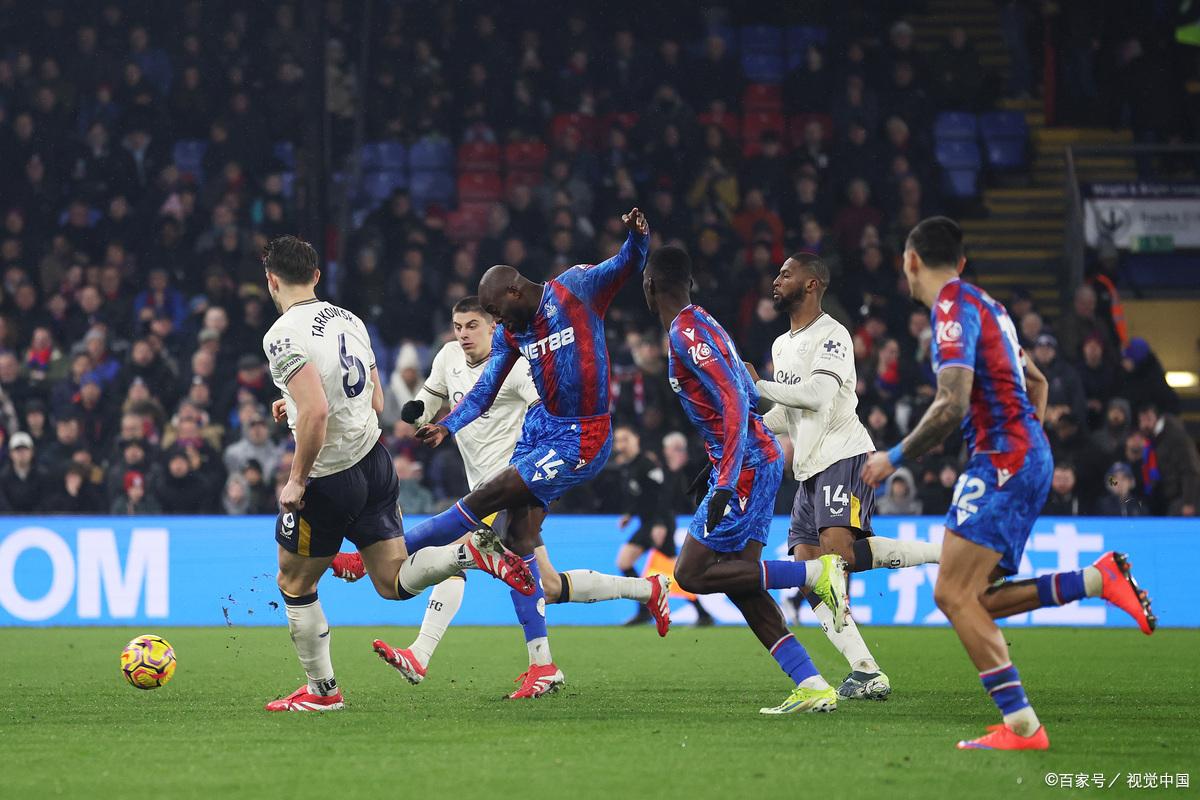 加时末段法甲焦点战，拉齐奥外线爆发，气氛紧张，更衣室氛围转暖的简单介绍